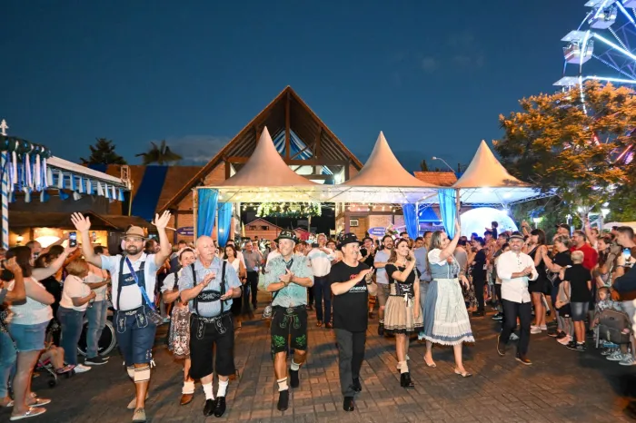 Governador Jorginho Mello prestigia abertura da 40ª Festa Pomerana no Vale do Itajaí
