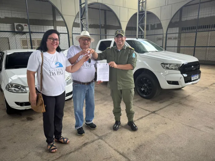Polícia Militar do Piauí entrega veículos à Fazenda da Paz para reforçar trabalho social