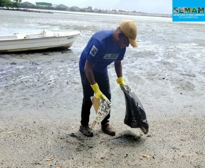 Prefeitura realiza limpeza no Mangue do Araçá e recolhe 63 quilos de resíduos