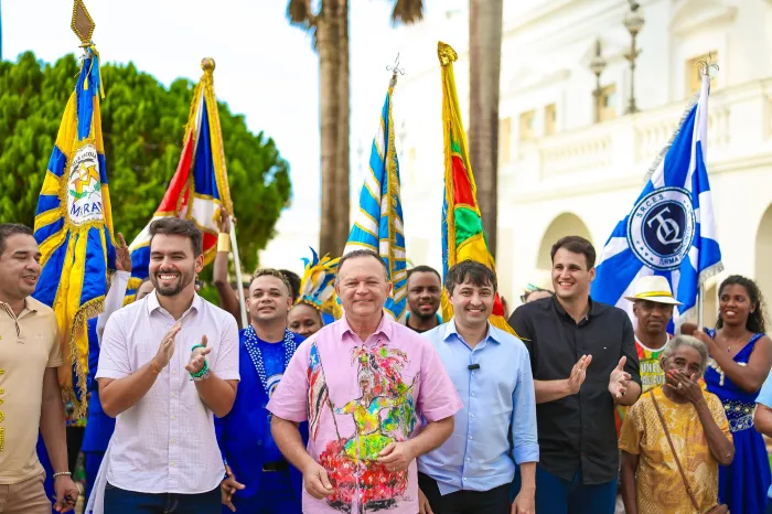 Governador Brandão recebe escolas de samba e anuncia ensaios na Madre Deus em 2025