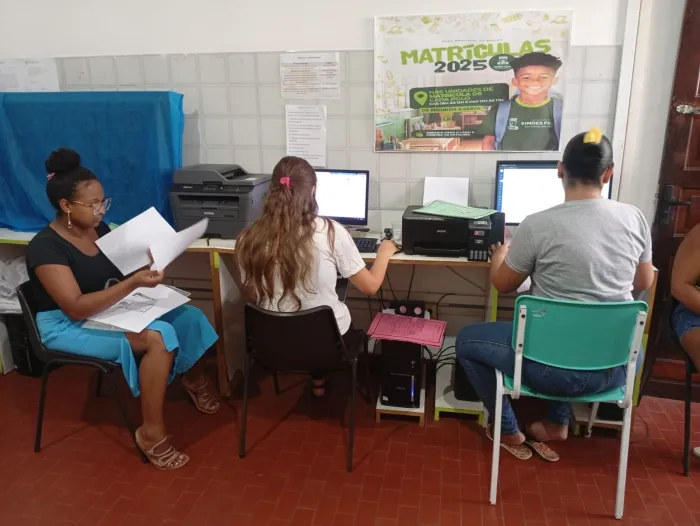 Unidades de Matrícula recebem famílias para inscrições na Educação Infantil