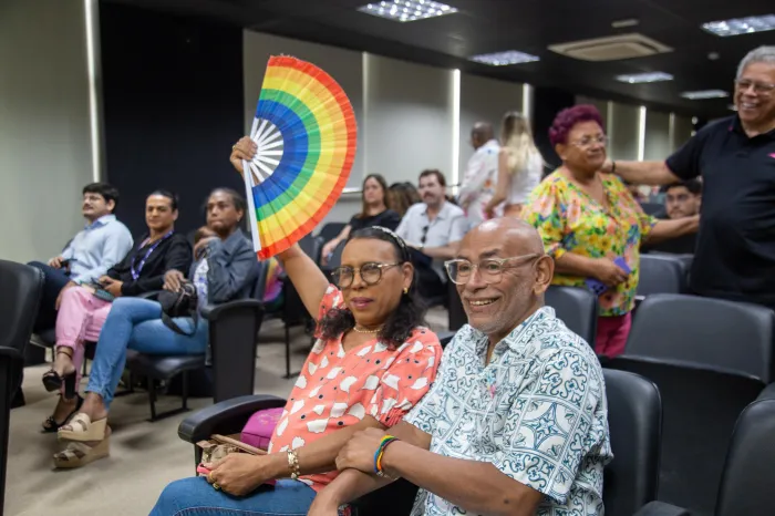 SES promove diálogo sobre equidade no SUS e acesso a população trans à saúde