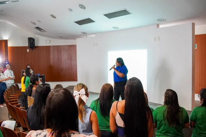 Creche-Escola Sementinha realiza reunião de pais em preparação ao novo ano letivo
