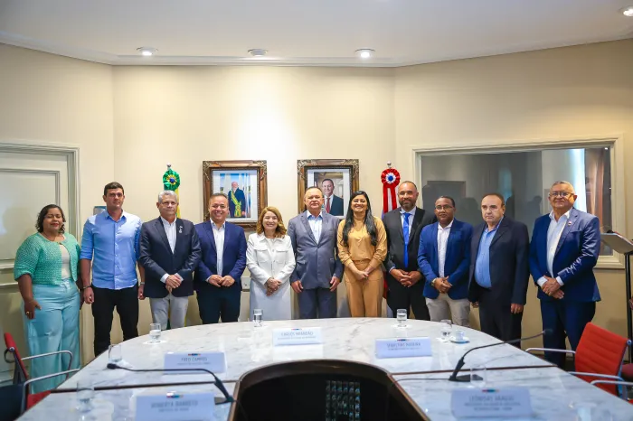 Governador Carlos Brandão assina Ordens de Serviço em São Luís