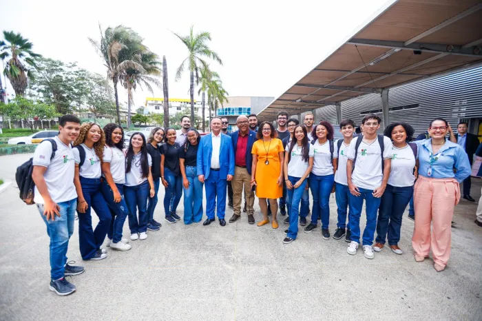 Em São Luís, ministra da Ciência, Tecnologia e Inovação anuncia infovia subfluvial de 5.500 km com internet de fibra óptica para Alcântara