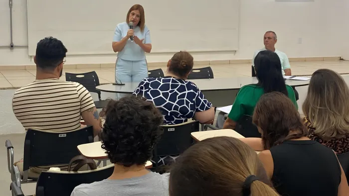 Educação inicia encontros por setor para abrir escolas a partir das 7h