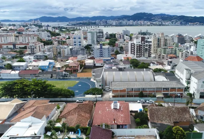 Udesc Cefid oferece vagas para programa gratuito de exercício físico a mulheres que venceram o câncer de mama