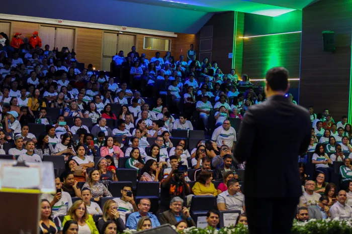 Prefeitura de Caruaru abre processo para realização de matrículas para a Educação de Jovens e Adultos (EJA)