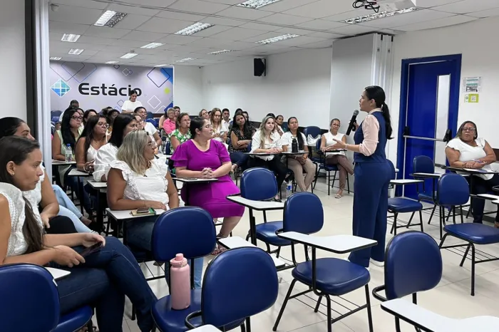 Profissionais da Atenção Básica participam de palestra sobre cuidados emocionais