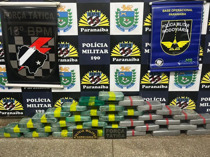 Polícia Militar, em ação integrada com a PRE e PRF, apreende cerca de 38 quilos de pasta base de cocaína em Paranaíba