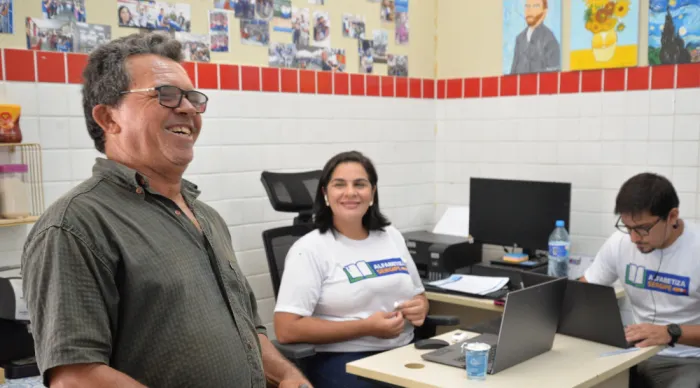 Adalto Soares foi um dos inscritos no 'Alfabetiza Sergipe' com o sonho de aprender a ler e escrever / Foto: Maria Odília
