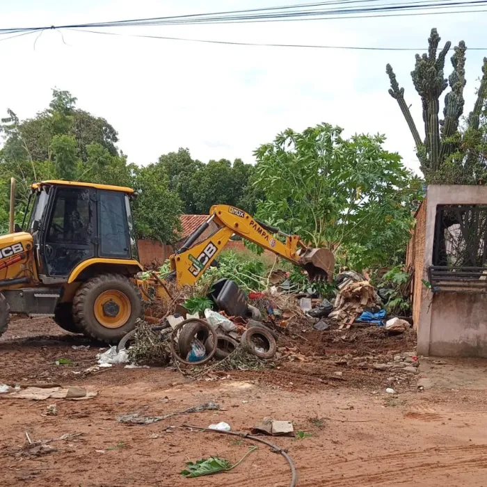Limpurb retira 60 toneladas de lixo em bolsão no bairro Nova Esperança I