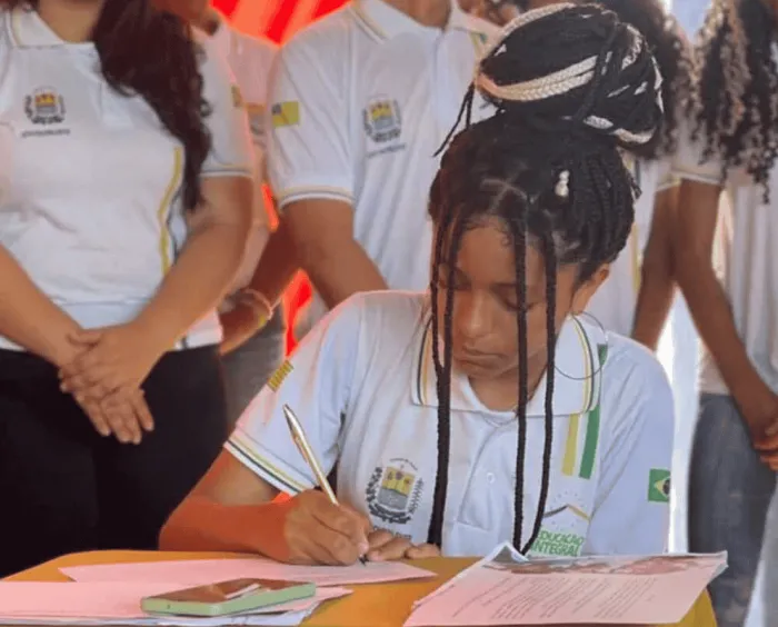 Estudante da rede estadual de Amarante é aprovada em Engenharia Naval na UFRJ