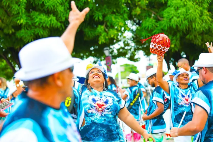 Circuito Vem Pro Centro atraiu muitos foliões neste primeiro sábado de pré-carnaval