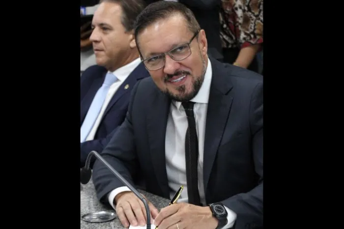 Deputado Lucas de Lima retorna do recesso e segue como 3º Secretário da ALEMS