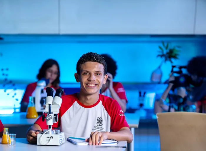 Sedu esclarece pontos da nova lei sobre o uso de celulares nas escolas