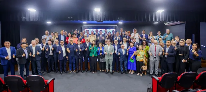 Rafael Fonteles avalia gestão e metas; 73% dos compromissos foram cumpridos e meta é chegar aos 90% em 2025