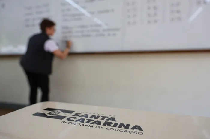 Educação prorroga por até 30 dias ingresso de aprovados no concurso sem laudos periciais