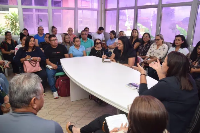 Secretaria Municipal Educação alinha início do ano letivo em Parintins