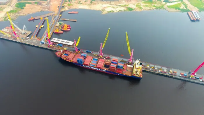 Modelo de substituição de importações gera US$ 21,5 bilhões em produção local em 2024