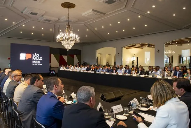 Prefeito Reinaldinho Moreira anuncia investimento de R$ 150 milhões em saneamento básico para Cambury