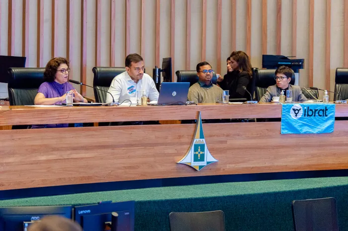 Audiência pública debate inclusão educacional da população trans