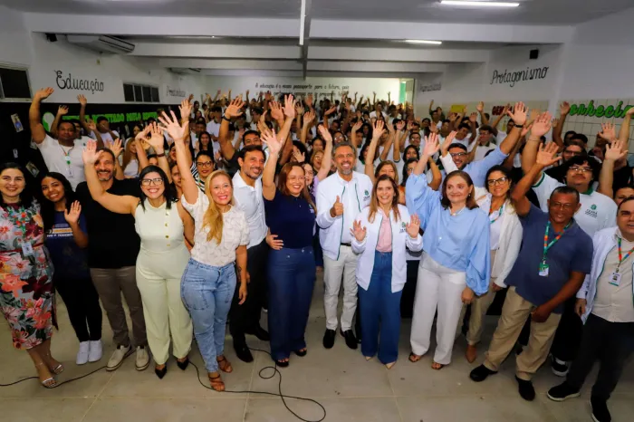 Estudantes da rede pública cearense iniciam ano letivo de 2025 com metas de aprendizagem e sonhos