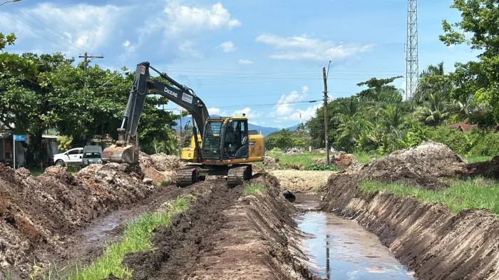 Prefeitura intensifica zeladoria em Boraceia com mutirão de limpeza