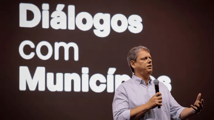 Prefeito participa de reunião com o Governador Tarcísio de Freitas