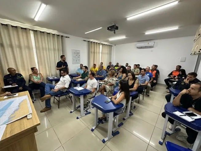 Prefeitura de São Sebastião e Marinha discutem os preparativos para o 32º Carnamar, o maior Carnaval no mar de SP