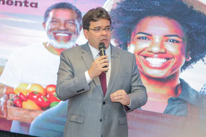 Rafael Fonteles participa da comemoração dos 20 anos de programa de crédito para produtores rurais do BNB nesta sexta (07)