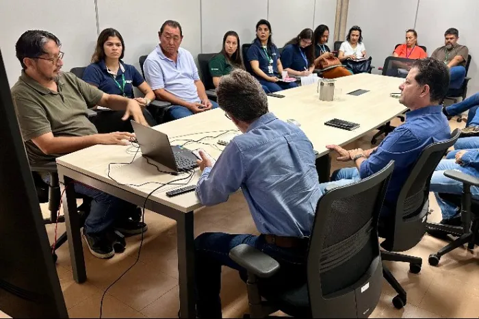 Regularização de terras e apoio a produtores marcam reunião do setor leiteiro