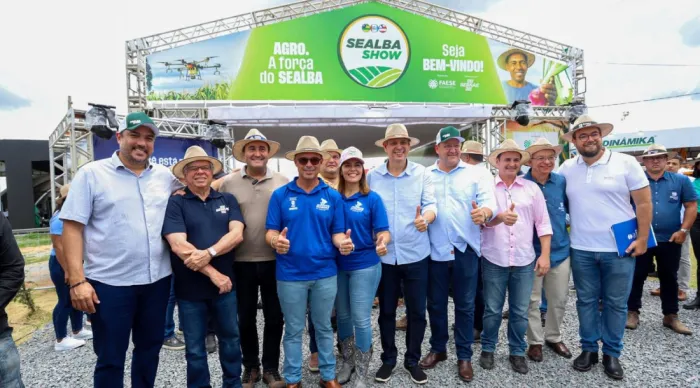 Governador assina contrato de qualificação em máquinas e equipamentos durante Sealba Show 2025 / Foto: Arthur Soares