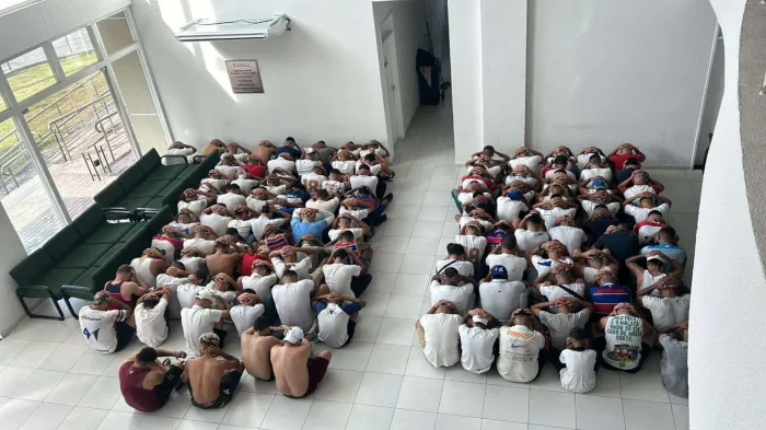 Ações das Forças de Segurança resultam na condução de mais de 110 envolvidos em confrontos entre torcidas e cumpre 4 mandados de prisão