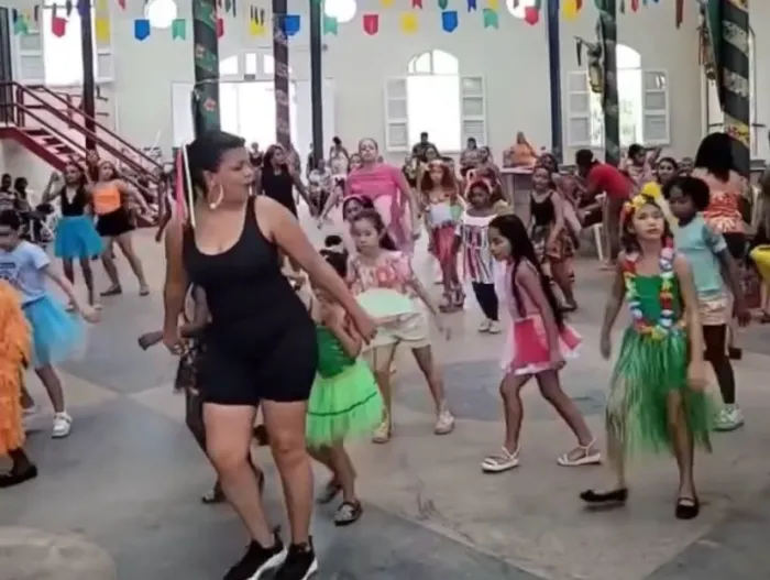 Edição carnavalesca da Feira EBD leva alegria e segurança às famílias que foram ao Ceprama