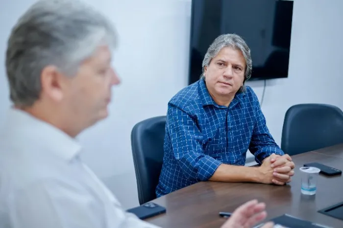 Caravina discute com Secretário Jaime Verruck investimentos para o Vale da Celulose