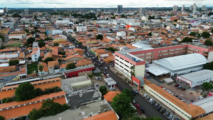 Governo avança na pavimentação urbana e recuperação de rodovias em Imperatriz e região