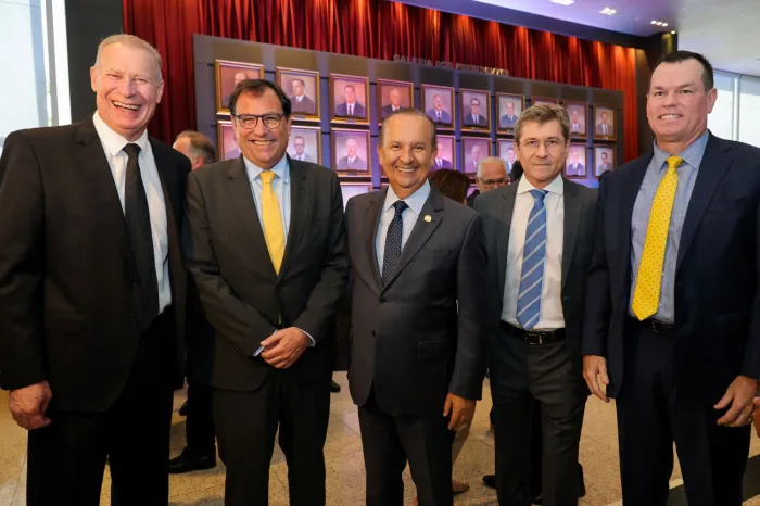 Governador participa da posse da diretoria do Tribunal de Contas de Santa Catarina