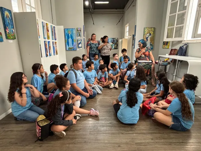 Casa de Cultura recebe alunos em visitas mediadas e promove o envolvimento com a cultura local