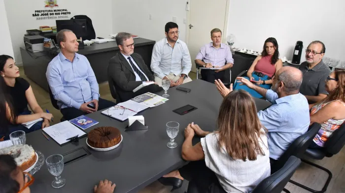 Grupo traça estratégia para aumentar adesão à Destinação Solidária