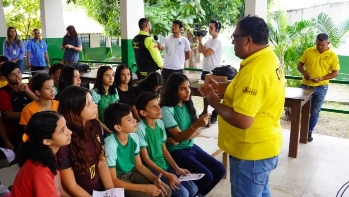 Trânsito: DMTU realiza palestra educativa para alunos da Escola José Cursino