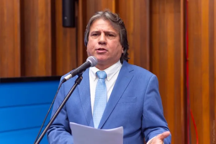 Caravina quer atendimento veterinário gratuito em clínica da UFMS