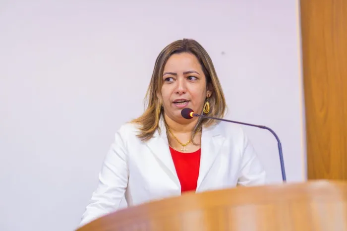 Professora Magnólia parabeniza nova Procuradora da Mulher da Câmara, Thay Evangelista