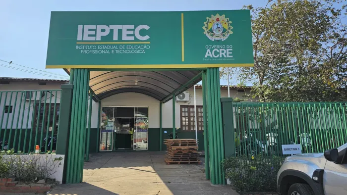 Ieptec abre inscrições de processo seletivo destinado à formação de cadastro de reserva para profissionais docentes da EJA