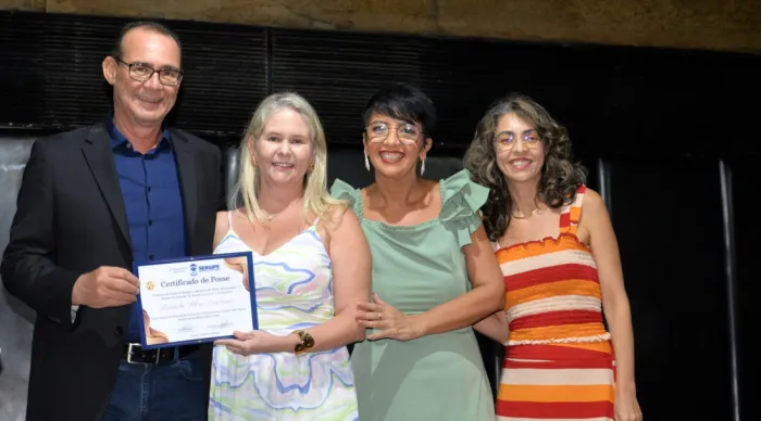 Posse dos novos diretores reforça compromisso com a gestão democrática nas escolas estaduais de Aracaju