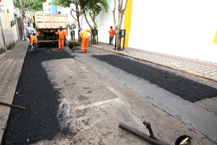 Duas avenidas e Centro Histórico tem pavimento revitalizado em Cuiabá
