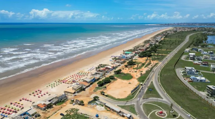Praia da Costa é o destino perfeito para os adeptos de esportes aquáticos / Foto: Max Carlos/Setur
