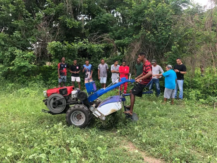SAF realiza capacitação para manuseio de microtratores para jovens agricultores em Amarante