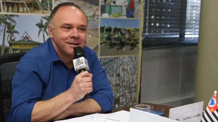 Prefeito fala sobre novos uniformes e diz que vai priorizar qualidade