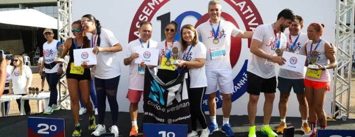 Vencedores da corrida da Alema celebram iniciativa da Casa em favor do esporte